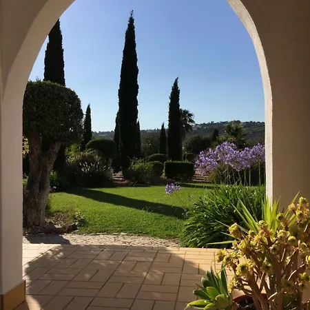 Willa Quinta Anita, Idyllic In Country House Style
