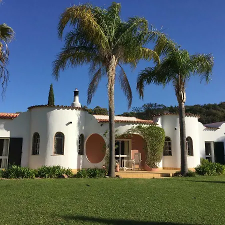 Quinta Anita, Idyllic In Country House Style Villa
